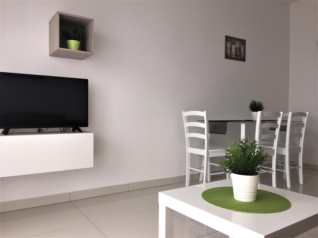 Apartmani Orhideja Ραμπ Εξωτερικό φωτογραφία