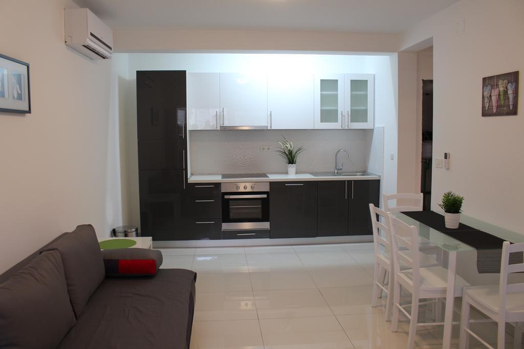 Apartmani Orhideja Ραμπ Εξωτερικό φωτογραφία